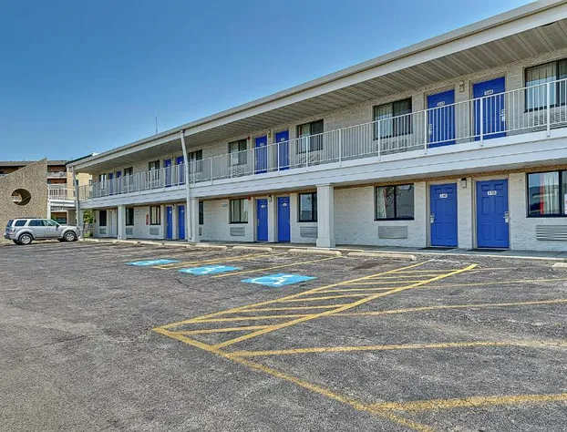 Motel 6 Villa Park, IL - Chicago West hotel detail image 3