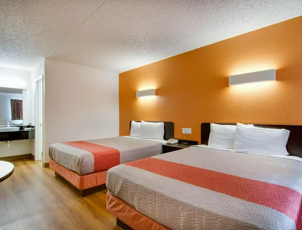 Motel 6 Salina, KS hotel detail image 4