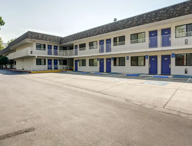 Motel 6 Grants Pass, OR hotel detail image 3