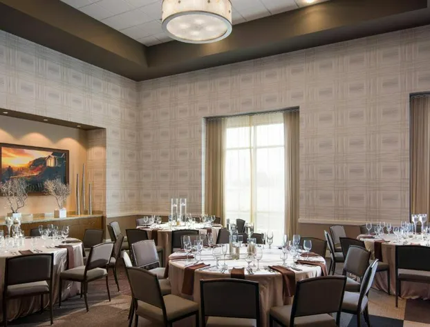 Courtyard Irvine Spectrum hotel detail image 4