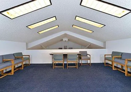 Budget Host hotel detail image 3