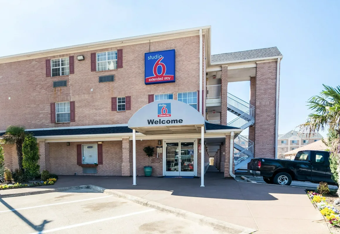 Studio 6 Plano, TX - Dallas - Plano Medical Center hotel hero