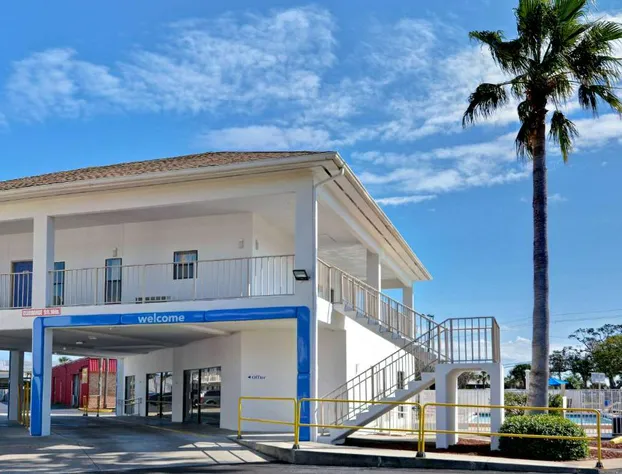 Motel 6 Destin, FL hotel detail image 2