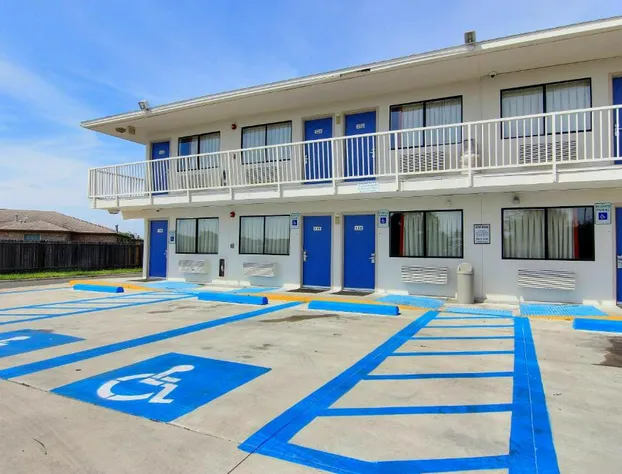 Motel 6 Corpus Christi, TX - Northwest hotel detail image 1