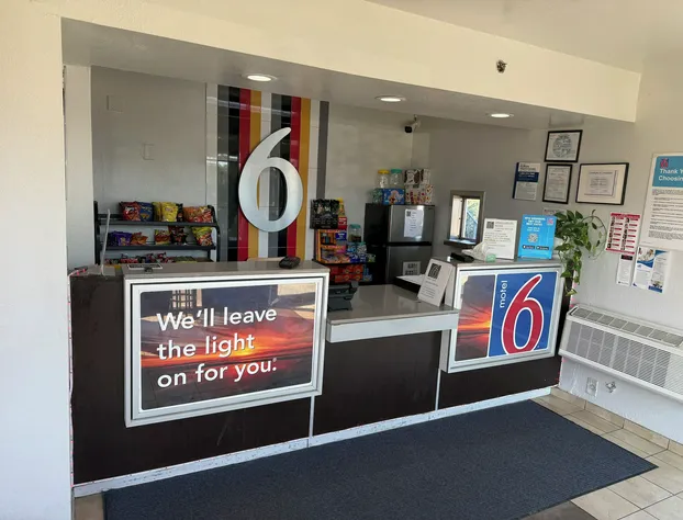 Motel 6 Gulfport, MS – Airport hotel detail image 2