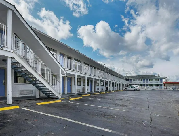 Motel 6 Chattanooga, TN hotel detail image 1