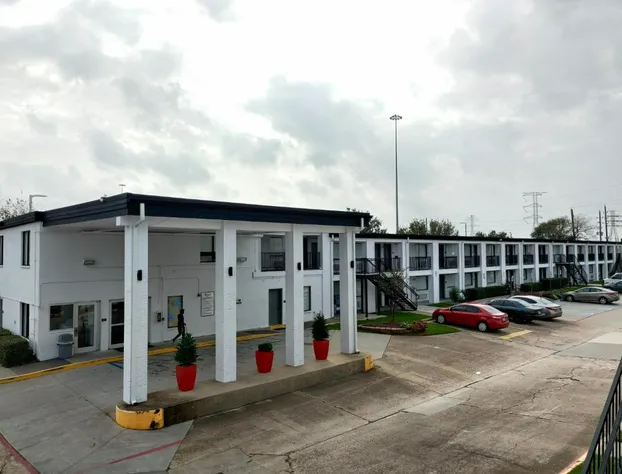 Red Roof Inn Houston – Jersey Village hotel detail image 1
