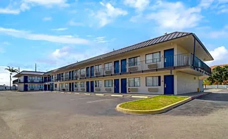 Motel 6 Venice, FL hotel detail image 1