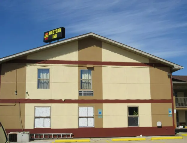 First Western Inn hotel detail image 4