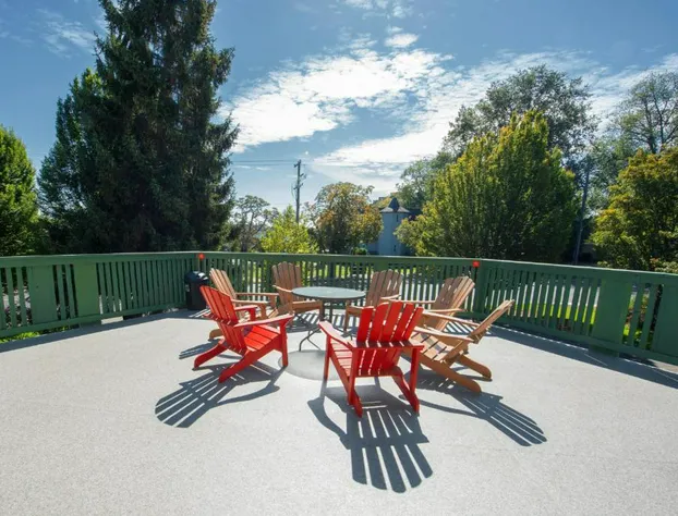 Robin Hood Inn & Suites hotel detail image 2