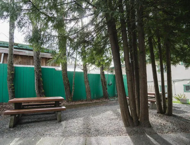 Robin Hood Inn & Suites hotel detail image 3