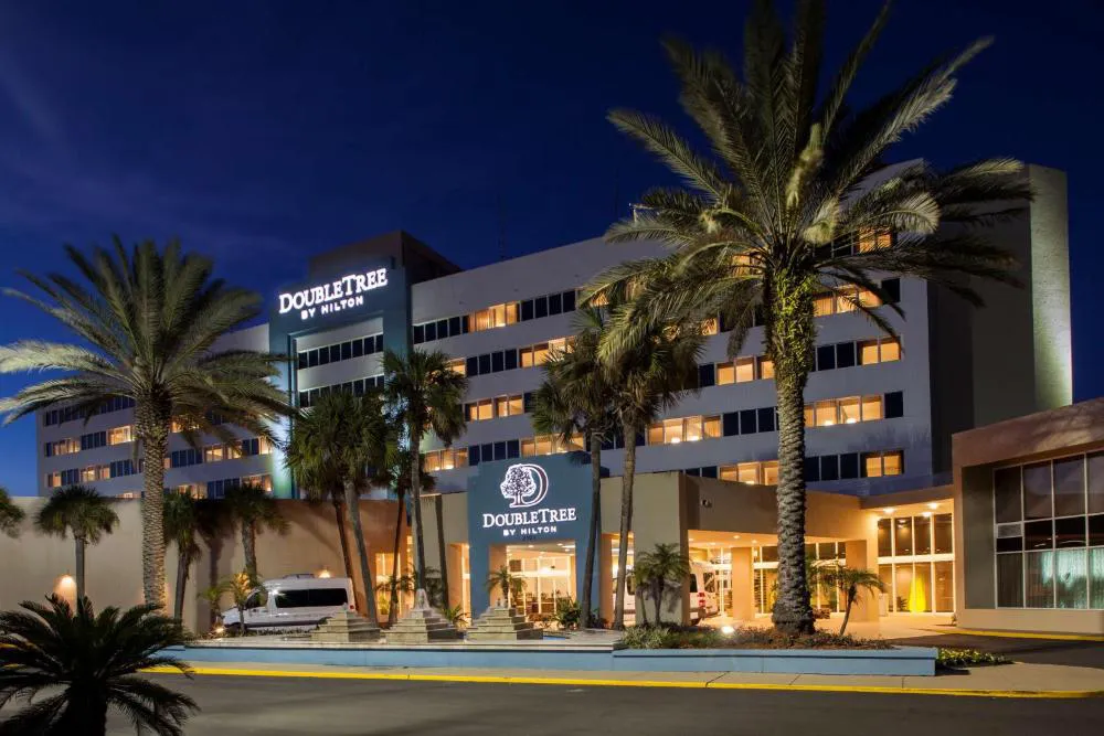 DoubleTree by Hilton Hotel Jacksonville Airport hotel hero
