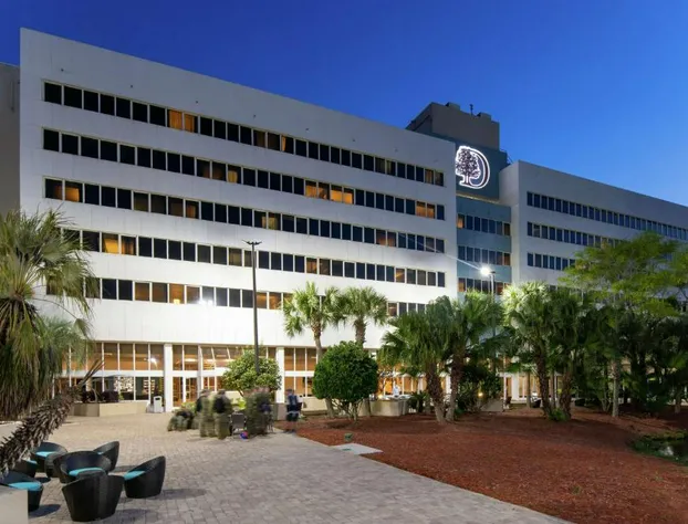 DoubleTree by Hilton Hotel Jacksonville Airport hotel detail image 1