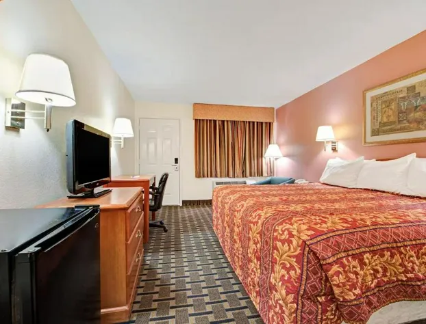 Day Star Dallas South hotel detail image 4