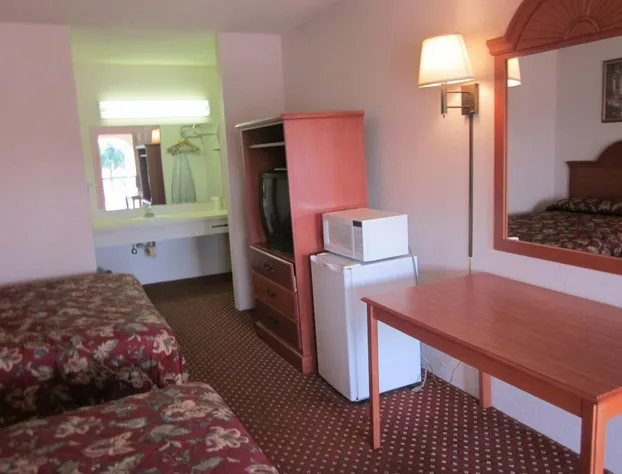 Westmont Inn - Lakeland hotel detail image 3