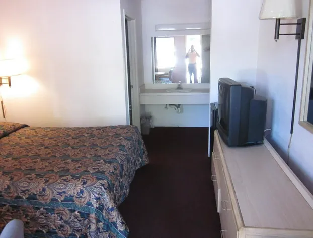 Westmont Inn - Lakeland hotel detail image 4