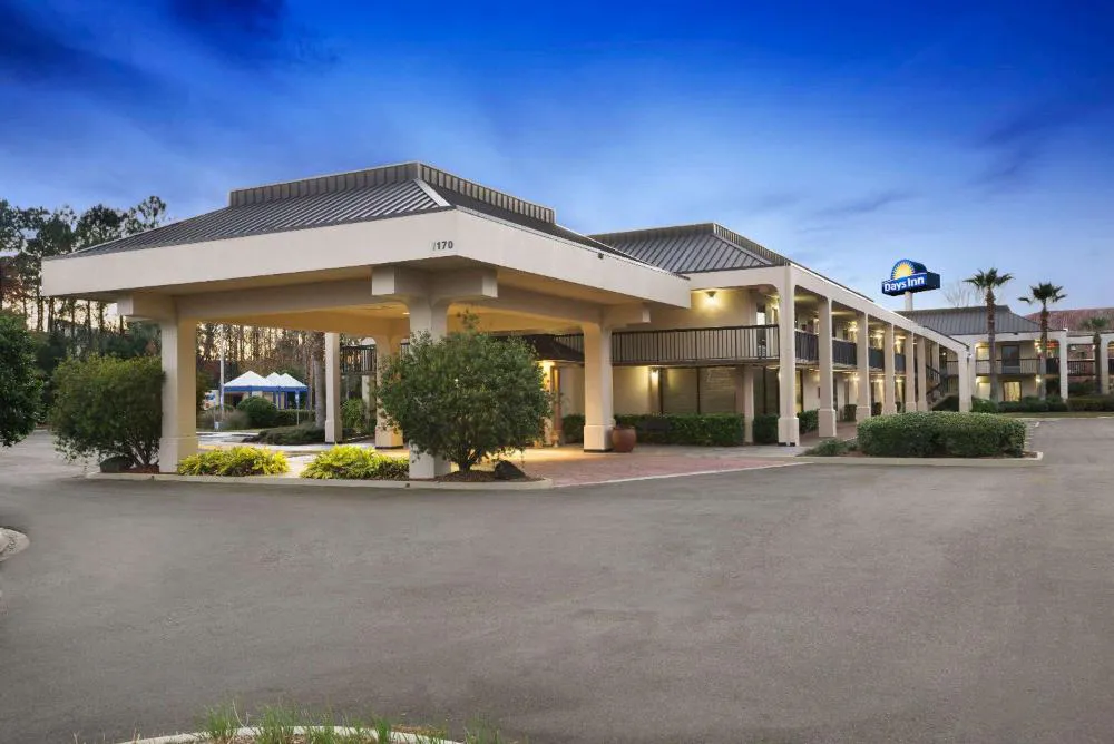 Days Inn by Wyndham Jacksonville Airport hotel hero