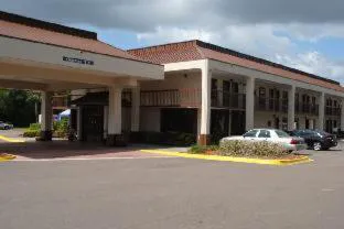 Days Inn by Wyndham Jacksonville Airport hotel detail image 2