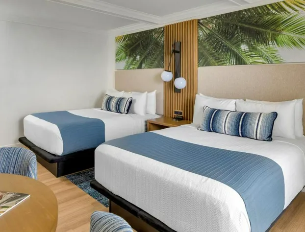 Jupiter Beach Resort & Spa hotel detail image 4