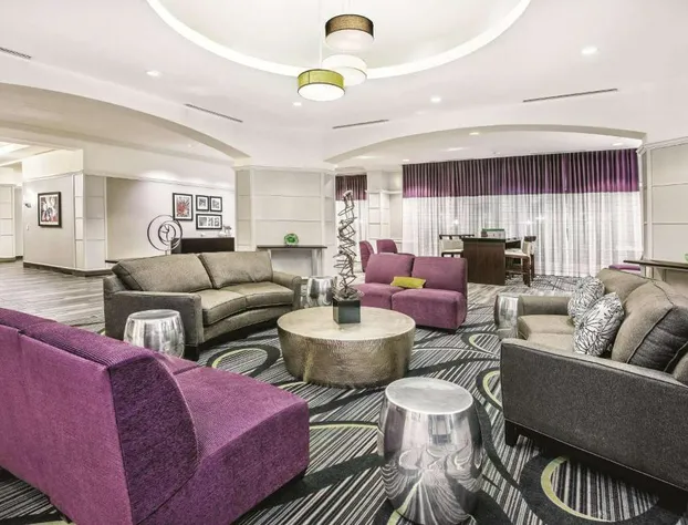 La Quinta Inn & Suites by Wyndham San Antonio Riverwalk hotel detail image 4