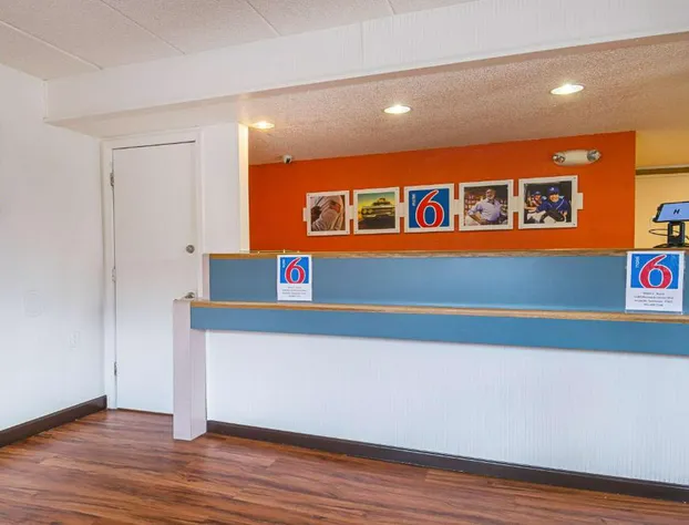 Motel 6 Knoxville, TN - North hotel detail image 3