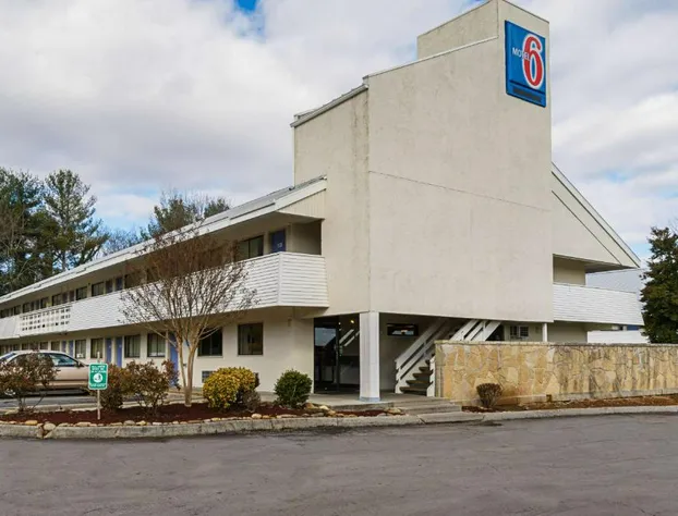 Motel 6 Knoxville, TN - North hotel detail image 1