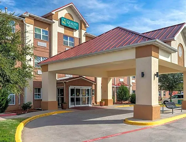 Quality Suites Addison - Dallas hotel detail image 3