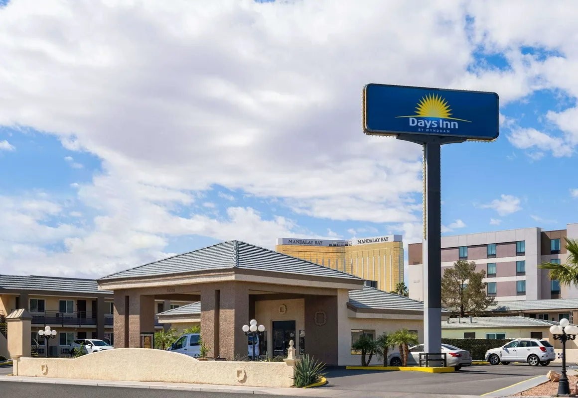 Days Inn by Wyndham Las Vegas Airport Near the Strip hotel hero