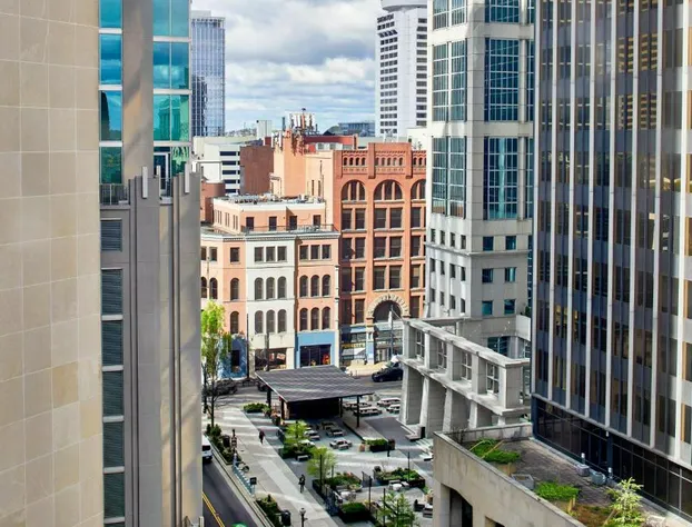 Courtyard By Marriott Nashville Downtown hotel detail image 1