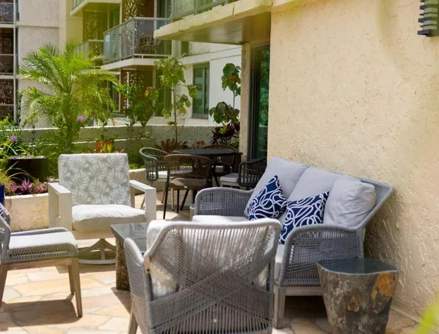 Luana Waikiki Hotel & Suites hotel detail image 4