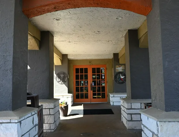 Quality Inn & Suites I-35 near Frost Bank Center hotel detail image 2