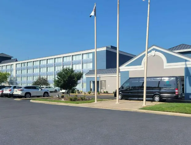 Clarion Hotel & Convention Center Joliet hotel detail image 4