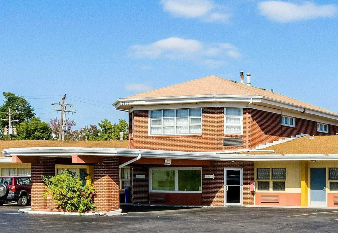 Meadow Acres Inn hotel hero