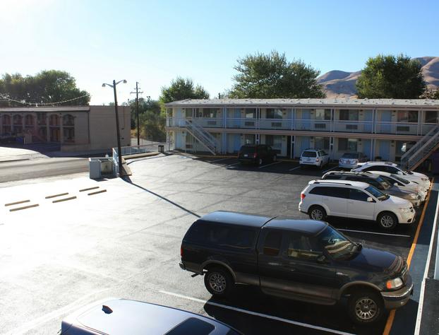 Holiday Motel hotel detail image 2