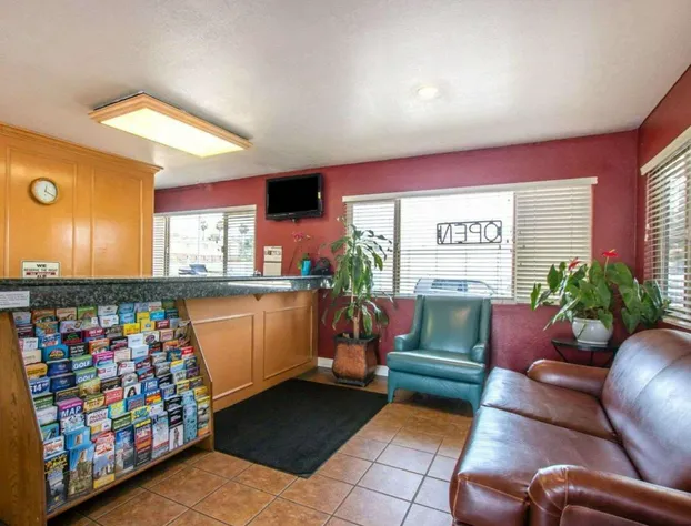 Rodeway Inn Fallbrook Downtown hotel detail image 4