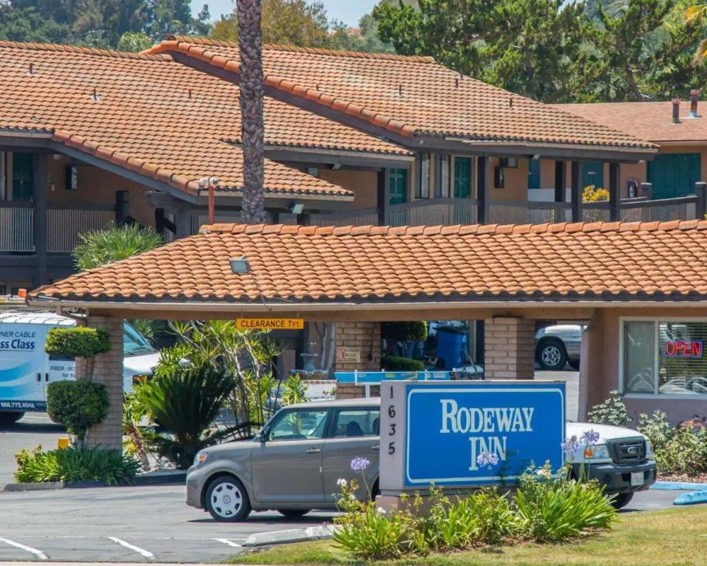 Rodeway Inn Fallbrook Downtown hotel hero