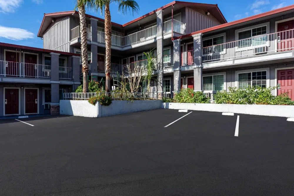 Red Roof Inn Redding hotel hero