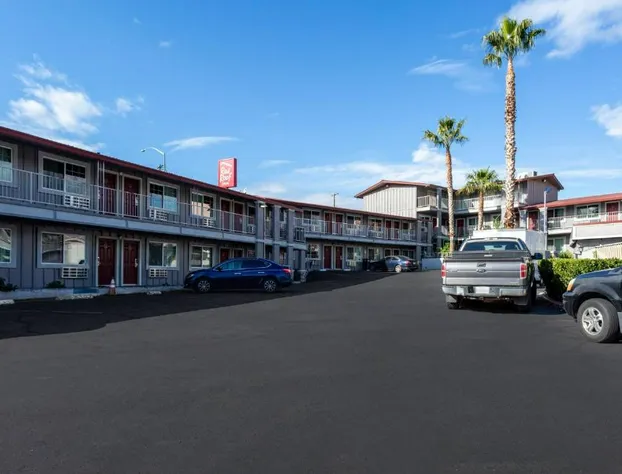 Red Roof Inn Redding hotel detail image 3