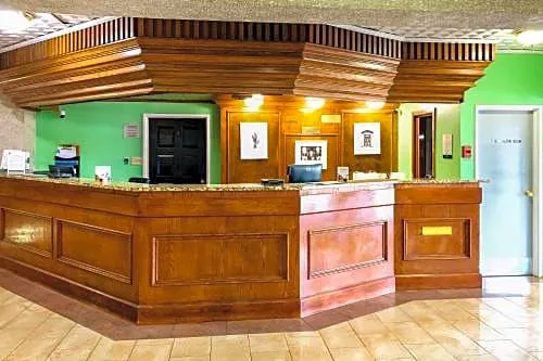 Quality Inn & Suites Austin North hotel hero