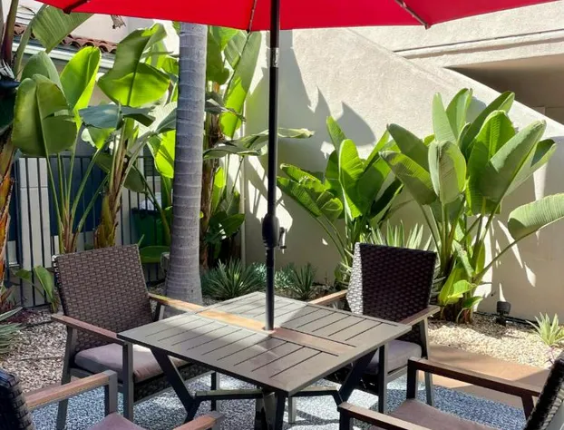 Beachside Inn hotel detail image 2