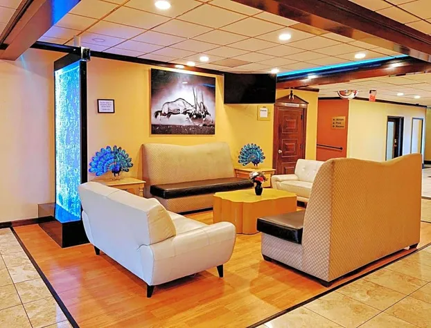 Travelodge by Wyndham Indianapolis Speedway hotel detail image 3