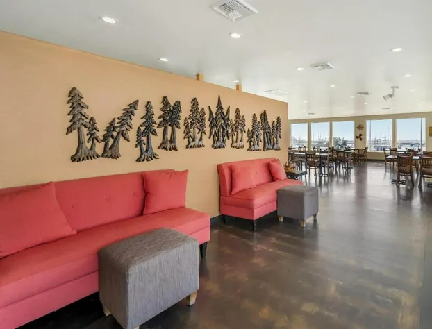 Best Western Plus Northwoods Inn hotel detail image 1