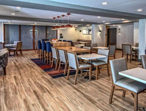 Hampton Inn Vallejo hotel detail image 4