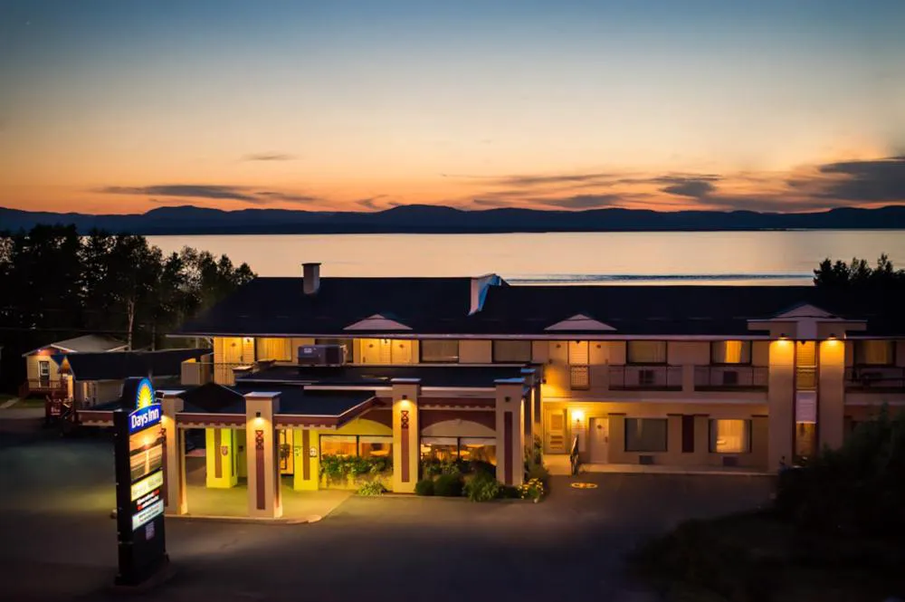Days Inn by Wyndham Riviere-Du-Loup hotel hero