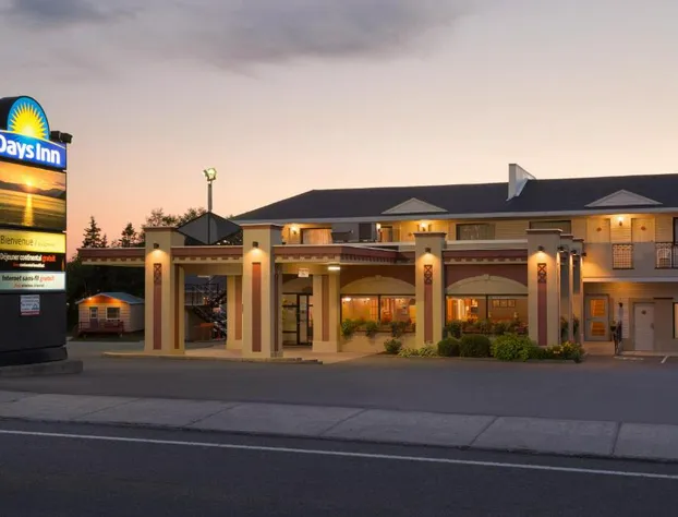 Days Inn by Wyndham Riviere-Du-Loup hotel detail image 1