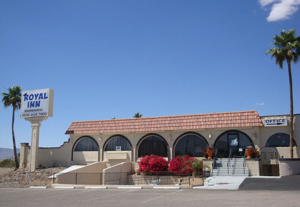 Royal Inn hotel hero