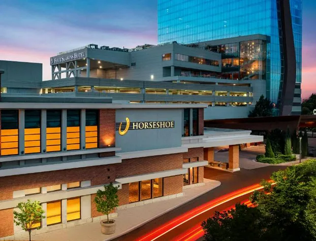 HoteLumiere at the Arch - A Caesars Rewards Destination hotel detail image 2