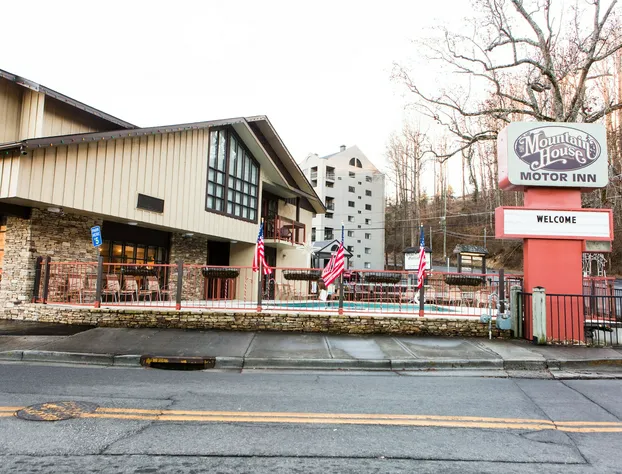 Mountain House Inn hotel detail image 4