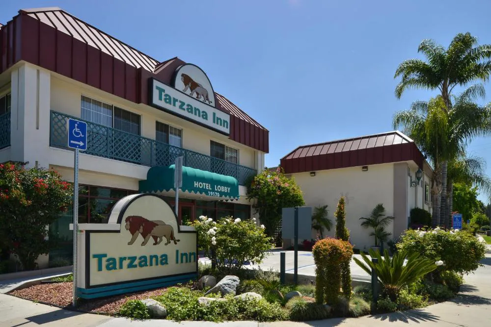 Tarzana Inn hotel hero