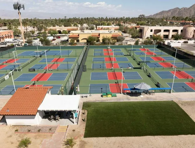 Embassy Suites by Hilton Palm Desert hotel detail image 4